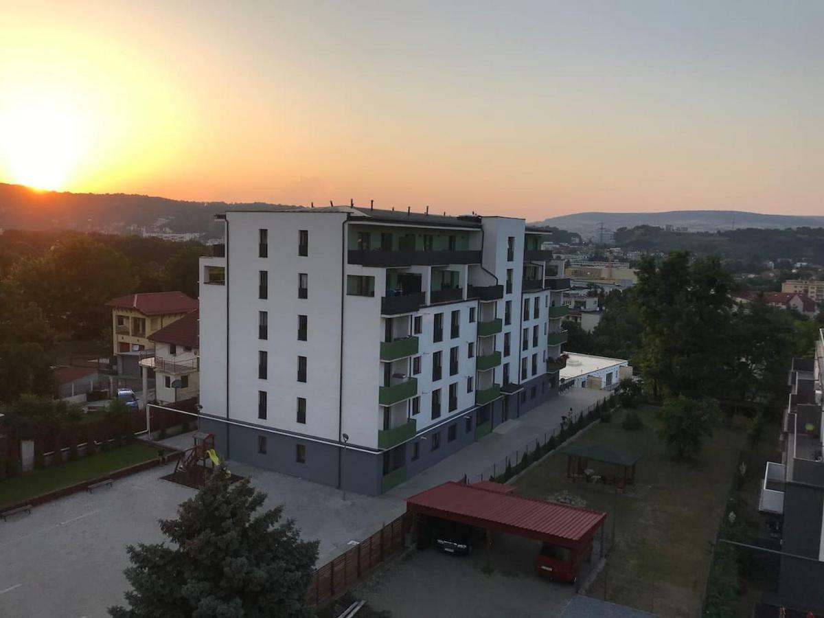 Beautiful Studio Near The Center Of Cluj ภายนอก รูปภาพ